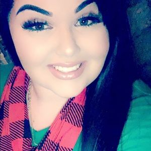 Meet your Posher, Kelly